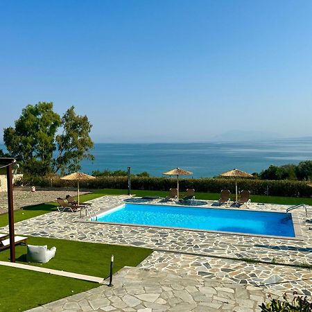 Rouga Paradise Resort Wonitsa Zewnętrze zdjęcie