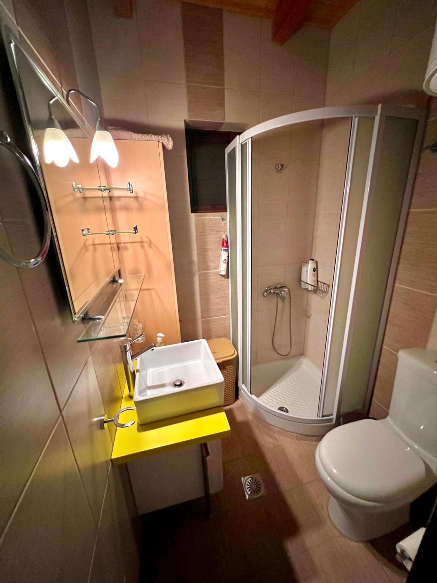 Rouga Paradise Resort Wonitsa Zewnętrze zdjęcie