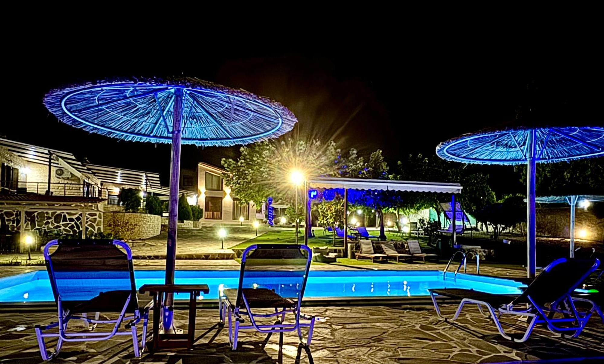 Rouga Paradise Resort Wonitsa Zewnętrze zdjęcie